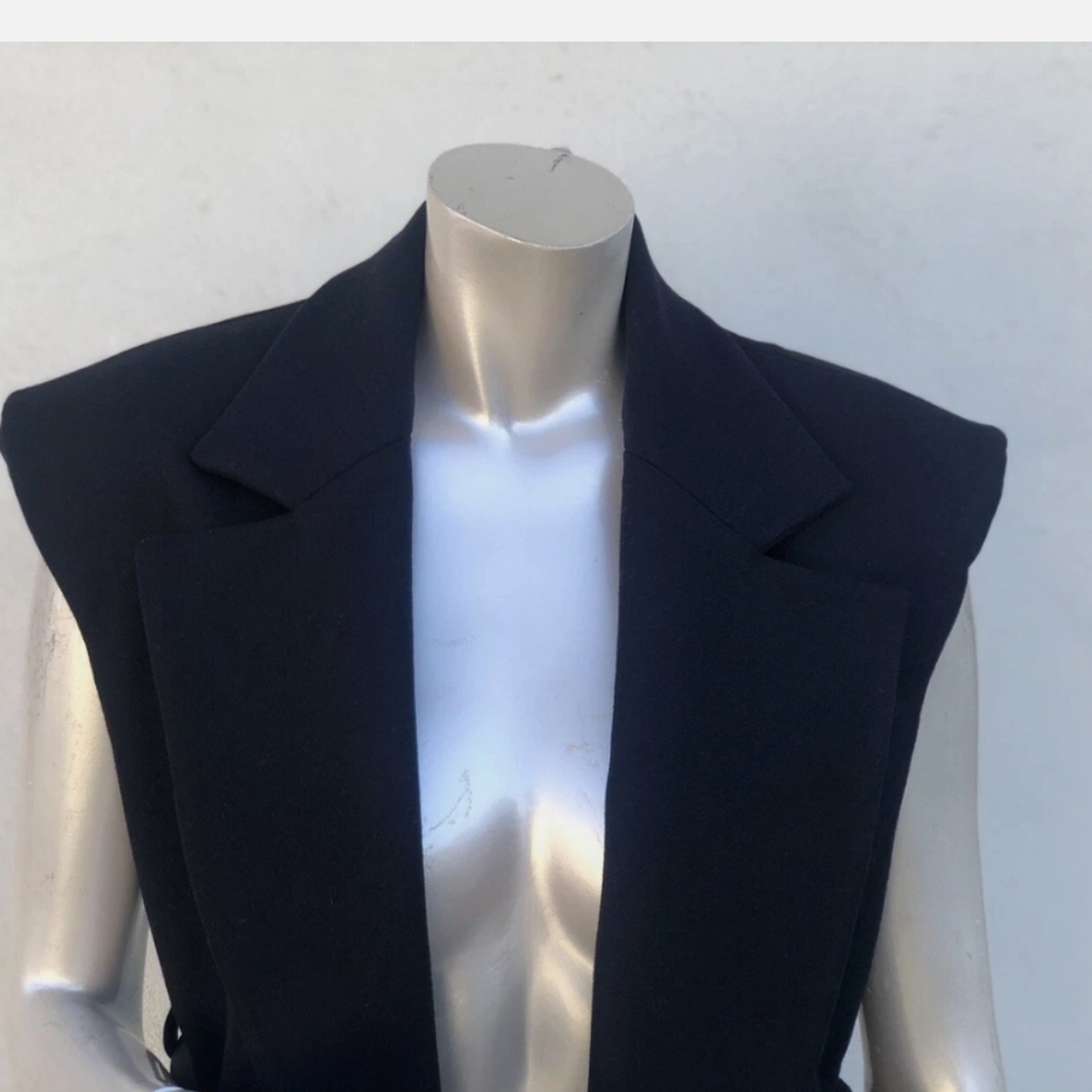 Zara Women's Navy Blue Sleeveless Vest - Picture 8 of 16
